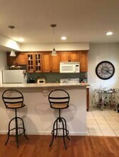 303 S 11th St, Unit 4 in Philadelphia, PA - Building Photo - Building Photo