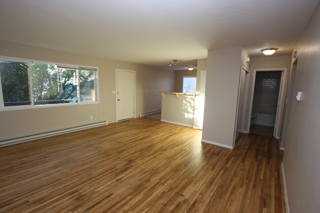 1626 Southeast Lexington Street, Unit 3 in Portland, OR - Foto de edificio - Building Photo