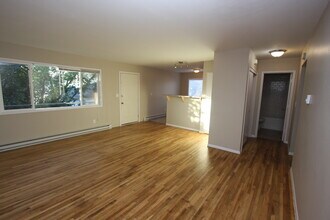 1626 Southeast Lexington Street, Unit 3 in Portland, OR - Building Photo - Building Photo