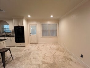 1014 Roxella St in Houston, TX - Building Photo - Building Photo