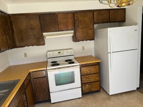 950 SW Harrier Cir in Oak Harbor, WA - Building Photo - Building Photo