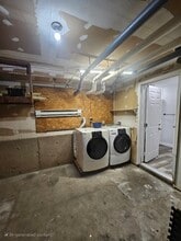 62 Woodland St in New Britain, CT - Building Photo - Building Photo