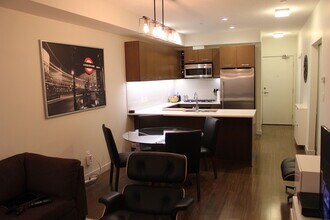 323-320 20 Ave SW in Calgary, AB - Building Photo - Building Photo