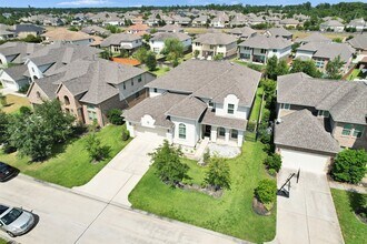 22 Whitbarrow Pl in The Woodlands, TX - Building Photo - Building Photo