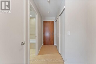 3 Market St. in Toronto, ON - Building Photo - Building Photo