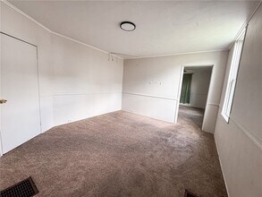 310 27th St in McKeesport, PA - Building Photo - Building Photo