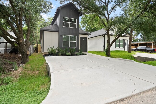 property at 11763 White Cedar St