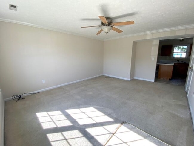 9926 W Midland Way in Fredericksburg, VA - Building Photo - Building Photo