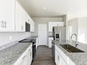 16328 Gaylord St in Thornton, CO - Building Photo - Building Photo