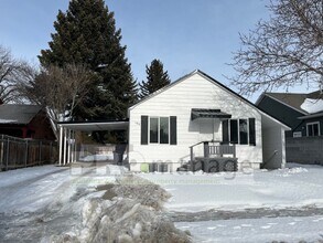 160 W 14th St in Idaho Falls, ID - Building Photo - Building Photo
