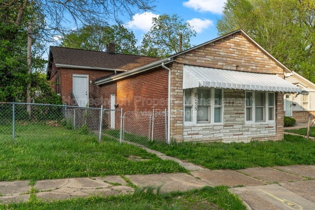 property at 7135 Woodrow Ave