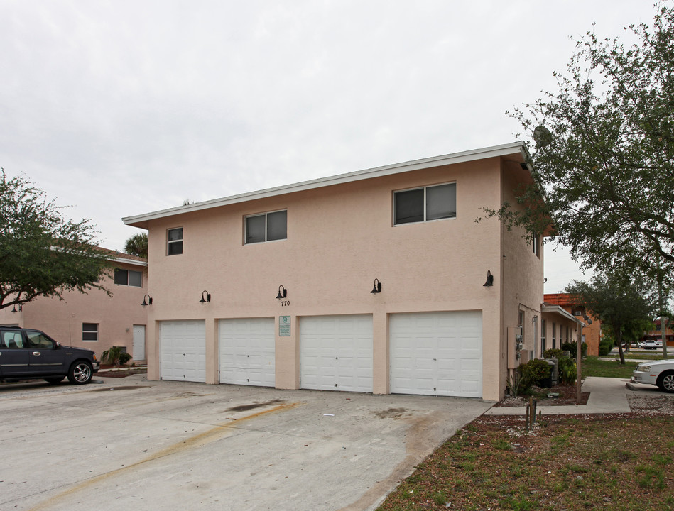 770 SW 7th St in Pompano Beach, FL - Building Photo