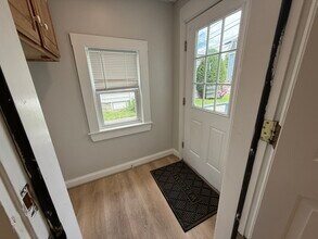 63 Holten St, Unit 2 in Danvers, MA - Building Photo - Building Photo