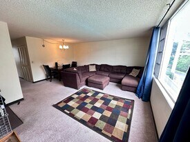 98-1034 Moanalua Rd in Aiea, HI - Building Photo