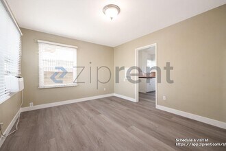 3313 Herman Ave in San Diego, CA - Foto de edificio - Building Photo