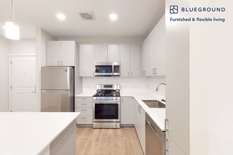 290 Mishawum Rd in Woburn, MA - Building Photo - Building Photo