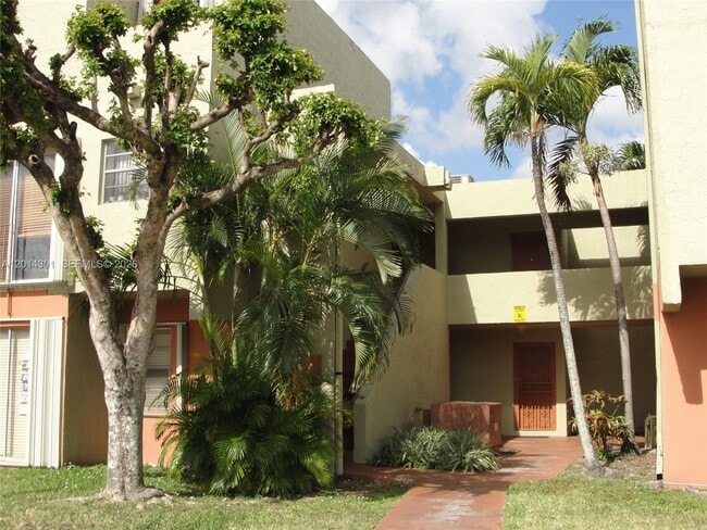 9390 W Flagler St, Unit 210A