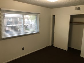 1006 W Calle Del Sol in Azusa, CA - Building Photo - Building Photo