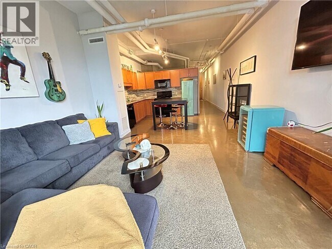 66 Bay St S in Hamilton, ON - Building Photo - Building Photo