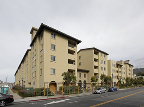 Trestle Glen Apartments in Colma, CA - Building Photo - Building Photo