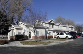 Avion Townhomes in West Jordan, UT - Foto de edificio - Building Photo