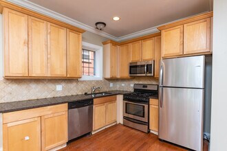 6217 S Kimbark Ave, Unit GS in Chicago, IL - Foto de edificio - Building Photo