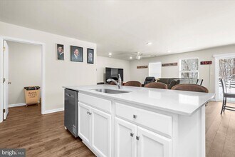 114 Petal Dr in Pottstown, PA - Building Photo - Building Photo