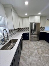 5541 Bayou Grande Blvd NE in St. Petersburg, FL - Building Photo - Building Photo