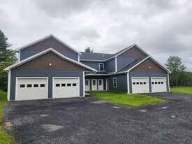 50 Nicholas Ln, Unit 40 Nicholas Lane in Barre, VT - Building Photo