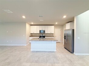 17341 Cagan Crossings Blvd in Clermont, FL - Building Photo - Building Photo