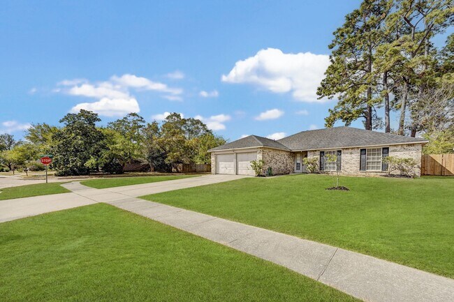 19803 Lions Gate Ct in Humble, TX - Building Photo - Building Photo