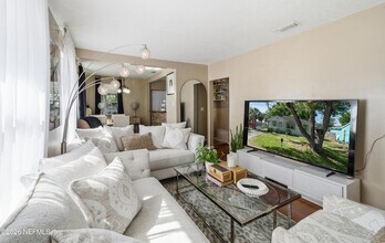6024 Transylvania Ave in Jacksonville, FL - Building Photo - Building Photo
