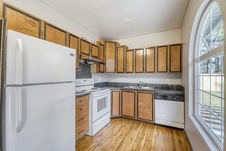 644 164th Pl NE in Bellevue, WA - Building Photo - Building Photo