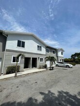 815 NW 3rd Ave in Fort Lauderdale, FL - Building Photo - Building Photo
