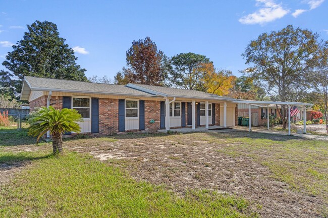 14 9th St in Shalimar, FL - Foto de edificio - Building Photo