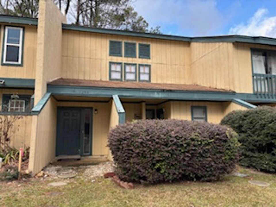 253 Timber Ct in Columbia, SC - Foto de edificio