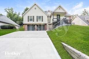 506 Brookside Ave in Liberty, MO - Building Photo