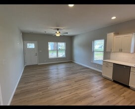 2324 W Maple St, Unit 2324B in Kokomo, IN - Building Photo - Building Photo