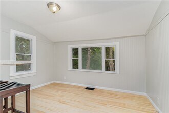 25 Summit St in Fairport, NY - Building Photo - Building Photo