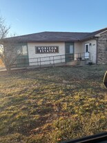 604 S Polk St, Unit HZ102 in Maysville, MO - Building Photo