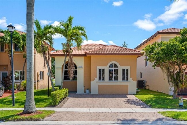 property at 2552 NE 41st Ave