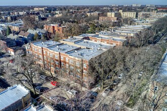 2013 W Jarvis Ave, Unit 2 in Chicago, IL - Building Photo - Building Photo