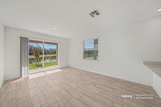 18228 Pleasantview Blvd in Land O Lakes, FL - Foto de edificio - Building Photo