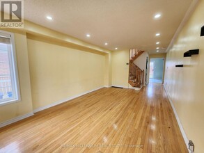 64 Viceroy Crescent in Brampton, ON - Building Photo - Building Photo