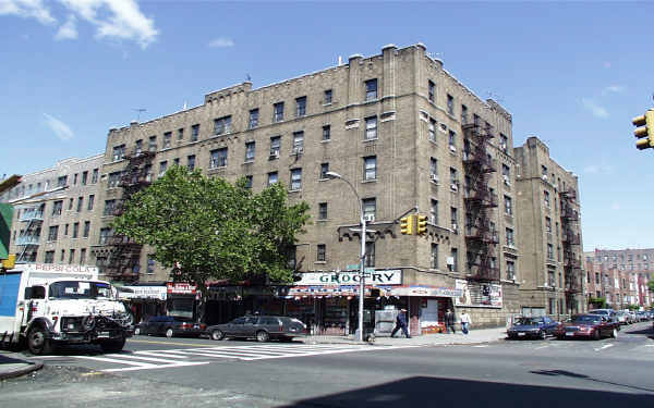 1105 Boynton Ave in Bronx, NY - Building Photo