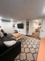 266 Malletts Bay Ave, Unit Hidden Haven C in Winooski, VT - Building Photo