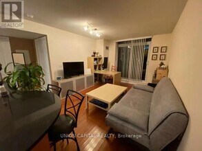 18 Kenaston Gardens in Toronto, ON - Building Photo - Building Photo