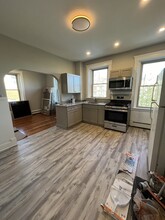 106 Bristol Rd, Unit #1 in Somerville, MA - Building Photo - Building Photo