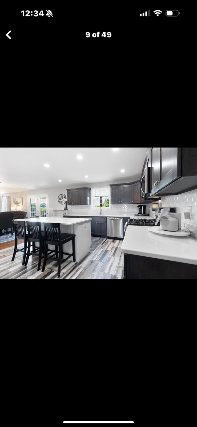 property at 512 Auburn Ln