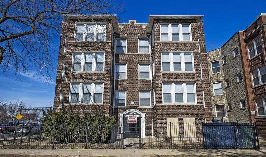 6715 S Dorchester in Chicago, IL - Foto de edificio